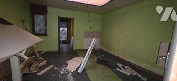 Immeuble à Vendre à Escautpont (59278) 

Cet immeuble est situé à Escautpont, une localité qu...