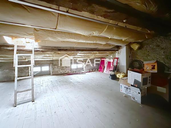 Maison familiale rénovée avec 4 chambres, garage et jardin