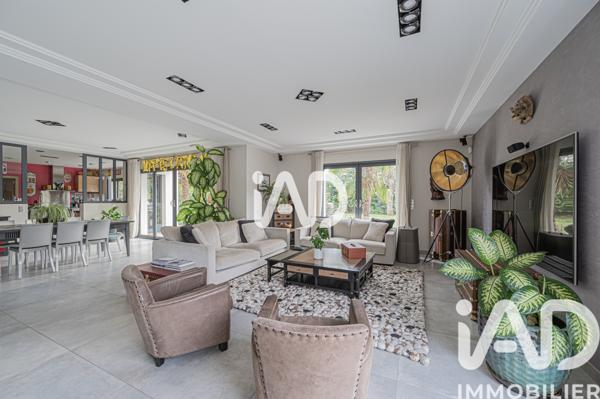 Maison à vendre 9 pièces 527 m² Le Raincy