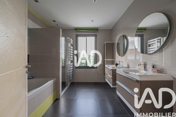 Maison à vendre 9 pièces 527 m² Le Raincy