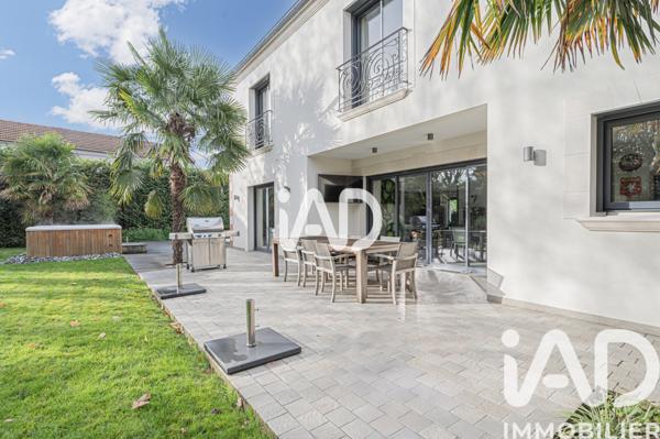 Maison à vendre 9 pièces 527 m² Le Raincy
