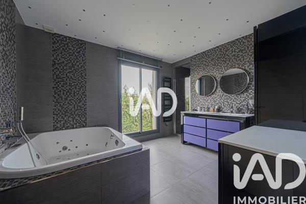 Maison à vendre 9 pièces 527 m² Le Raincy