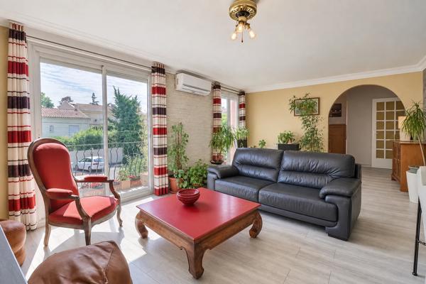 Appartement
         4 pièces
        - 85 m² Exclusivité 225 000 € *
