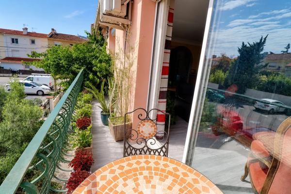 Appartement
         4 pièces
        - 85 m² Exclusivité 225 000 € *