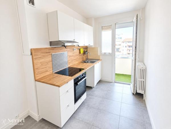 F3 5 RUE DES ARTS ST ETIENNE - F3 traversant, lumineux, ...
