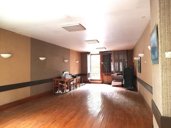 Ancien hôtel restaurant à convertir en appartements