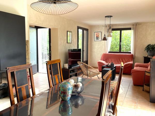 Maison T4 de plain-pied, Grande piscine