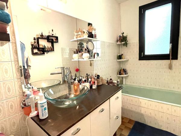 Maison T4 de plain-pied, Grande piscine