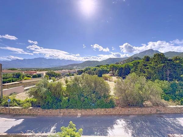 Vente                                                      Appartement
                        
                     3 pièces                      75 m2                     à Calvi