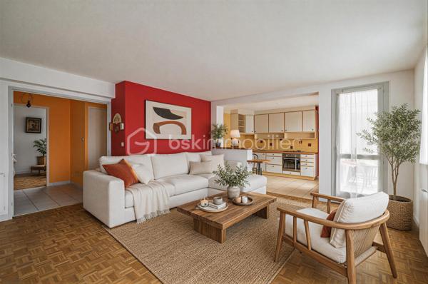 Situé dans un secteur recherché d'Aix-les-Bains, à proximité immédiate des commodités tout en restant au calme, découvrez cet appartement T3 de 67 m² au 3ᵉ étage sur 4 avec ascenseur.

Traversant, il bénéficie d’une belle luminosité tout au long de la journée et d’une configuration agréable à vivre. Vous apprécierez notamment ses espaces extérieurs avec balcon et terrasse offrant des vues dégagées.

L’appartement se compose d’une pièce de vie confortable avec salon climatisé, d’une cuisine, de deux chambres de taille similaire, d’une salle de bains et d'un WC séparés.
Une cave vient compléter ce bien.
L’appartement est en bon état d’entretien général mais nécessite quelques rafraîchissements pour être remis au goût du jour.

Les atouts du bien :
Emplacement recherché, à proximité immédiate des commodités
Appartement traversant offrant une belle luminosité
Situé en étage avec ascenseur
Présence d’espaces extérieurs
Cave en annexe

Pour plus d’informations ou organiser une visite, contactez-moi sans tarder.