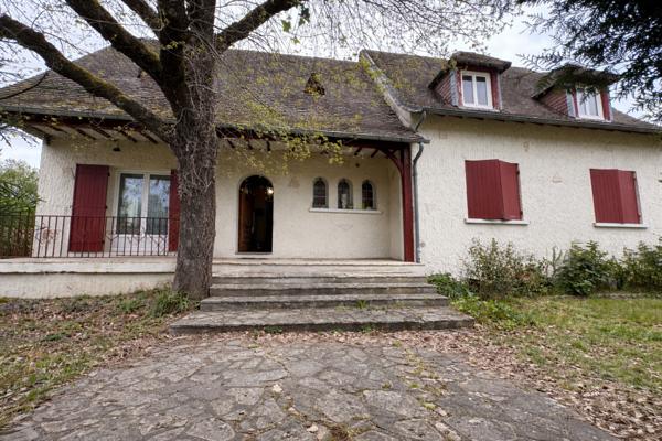 Tocane Saint Apre - Le parfait équilibre entre maison familiale et opportunité d'investissement !