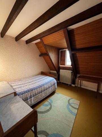 Tocane Saint Apre - Le parfait équilibre entre maison familiale et opportunité d'investissement !