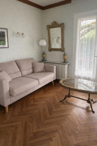 Tocane Saint Apre - Le parfait équilibre entre maison familiale et opportunité d'investissement !