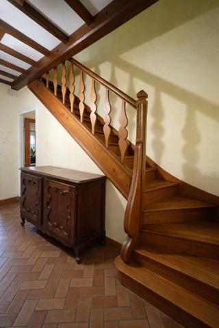 Tocane Saint Apre - Le parfait équilibre entre maison familiale et opportunité d'investissement !