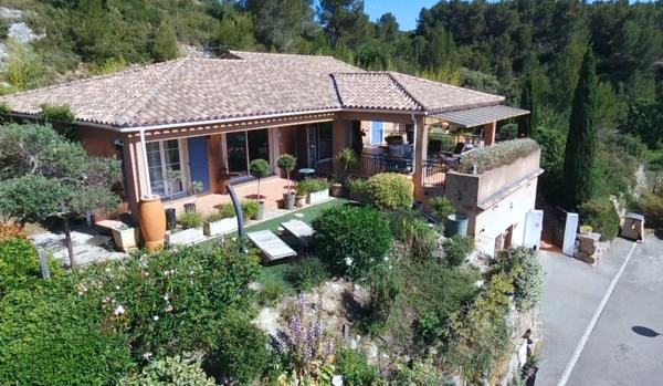 Maison Villeneuve Les Avignon 5 pièce(s) 221 m2