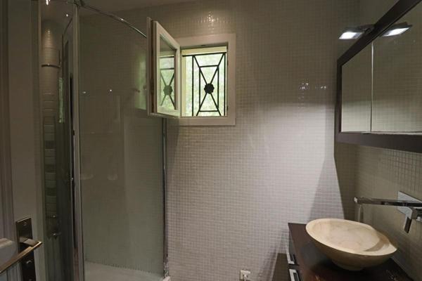 Maison Villeneuve Les Avignon 5 pièce(s) 221 m2