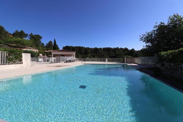 Maison Villeneuve Les Avignon 5 pièce(s) 221 m2