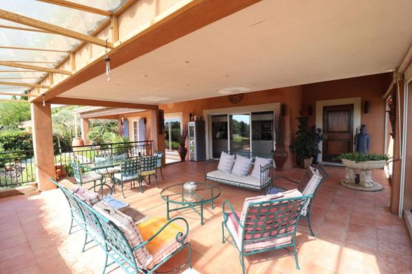 Maison Villeneuve Les Avignon 5 pièce(s) 221 m2