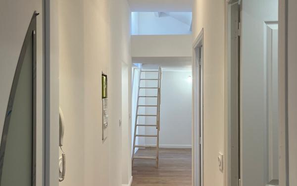 Appartement à vendre    1 pièce • 27 m2 Vence