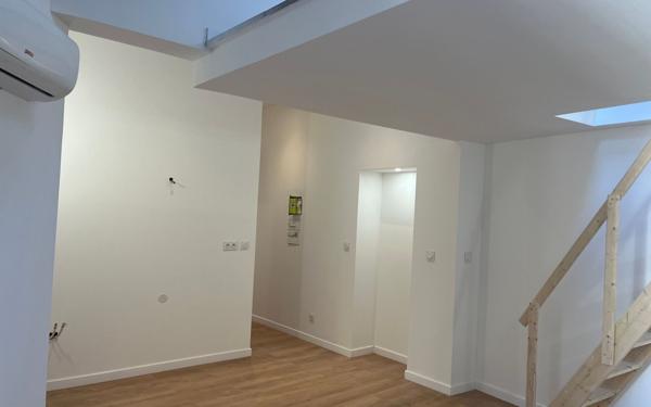 Appartement à vendre    1 pièce • 27 m2 Vence