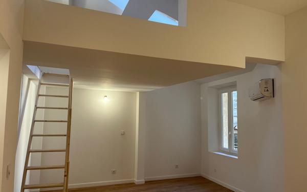 Appartement à vendre    1 pièce • 27 m2 Vence