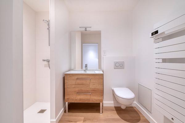 Maison Angers 8 pièce(s) 265.26 m2 Angers