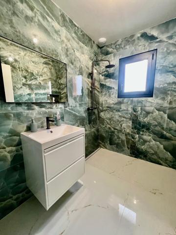 Maison neuve moderne à Saint-Seurin sur l'Isle