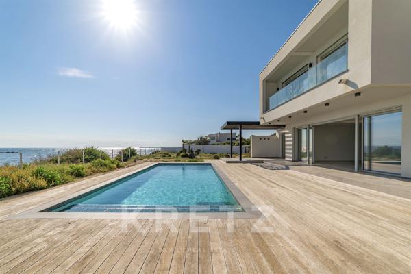 Villa d'exception en première ligne sur la plage