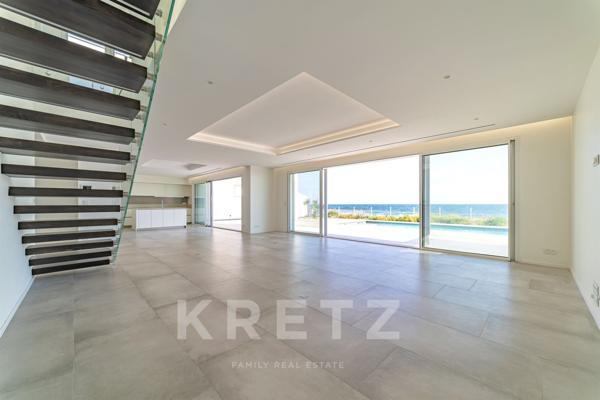 Villa d'exception en première ligne sur la plage