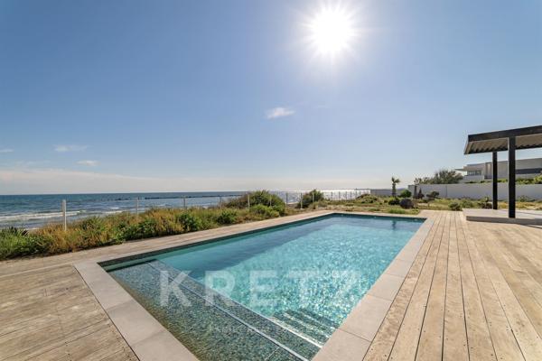 Villa d'exception en première ligne sur la plage