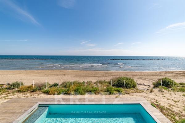Villa d'exception en première ligne sur la plage
