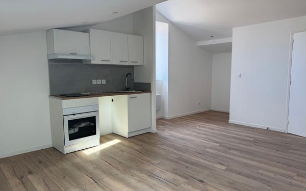 Appartement à louer    3 pièces • 99 m2 Mazamet