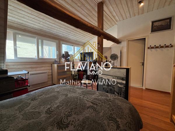 MAISON DE VILLE - 2 APPARTEMENTS - EXTÉRIEUR Barcelonnette (04400)