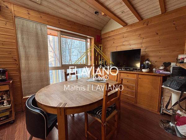 MAISON DE VILLE - 2 APPARTEMENTS - EXTÉRIEUR Barcelonnette (04400)