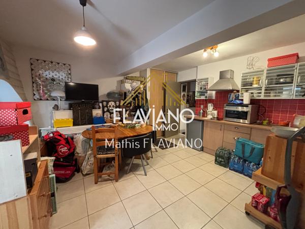 MAISON DE VILLE - 2 APPARTEMENTS - EXTÉRIEUR Barcelonnette (04400)
