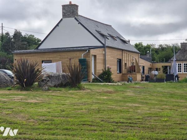 Maison avec quatre chambres et grand jardin à PLESIDY meublée le cas échéant. A VOIR d'urgence !
