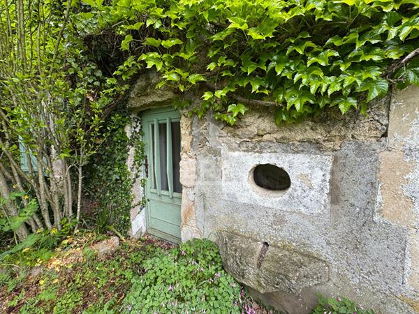 Ensemble de caractère avec deux habitations, au coeur de la campagne