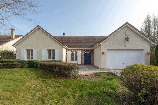 Maison familiale à vendre 6 pièces 4 chambres CLAYE SOUILLY (77)