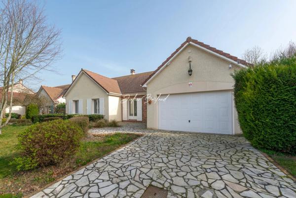 Maison familiale à vendre 6 pièces 4 chambres CLAYE SOUILLY (77)