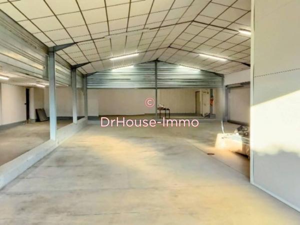 Bien immobilier à louer 1 pièce de 345 m²