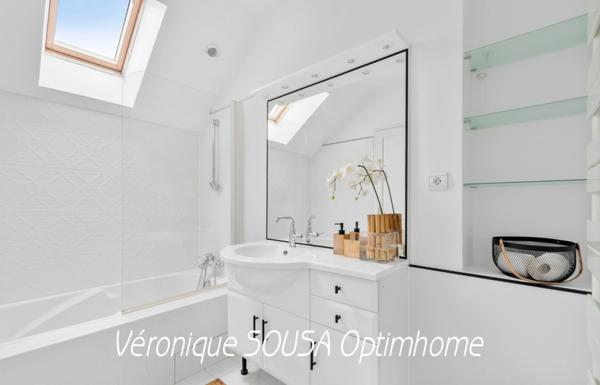 Trés belle maison familiale lumineuse -4 chambres dont 3 suites – écoles et gare à pied