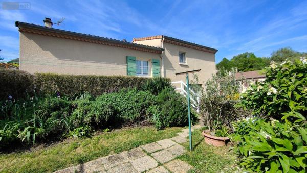 Maison individuelle à vendre à Viviers en Ardèche (07220), ref :