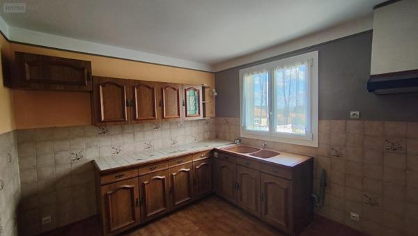 Maison individuelle à vendre à Viviers en Ardèche (07220), ref :
