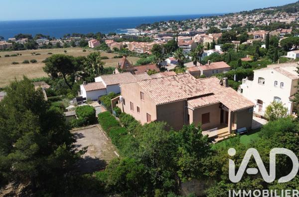 Maison à vendre 6 pièces 176 m² Carqueiranne