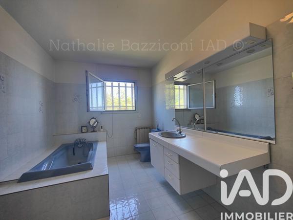 Maison à vendre 6 pièces 176 m² Carqueiranne