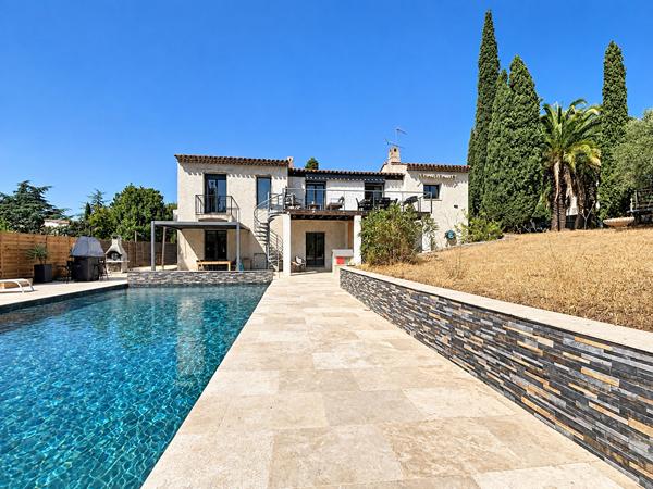Tour de mare,  Villa 156 m² entièrement rénovée avec piscine