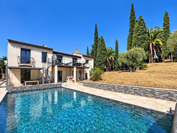 Tour de mare,  Villa 156 m² entièrement rénovée avec piscine