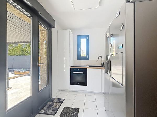 Tour de mare,  Villa 156 m² entièrement rénovée avec piscine