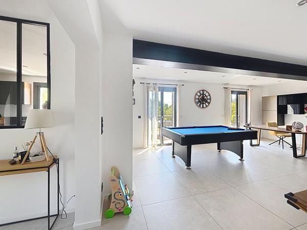 Tour de mare,  Villa 156 m² entièrement rénovée avec piscine