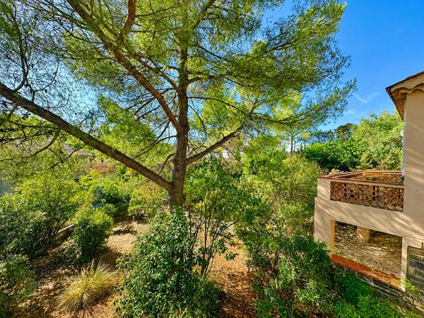 Villa 6 pièces à Boulouris(Saint-Raphaël) avec aperçu  mer et grand terrain
